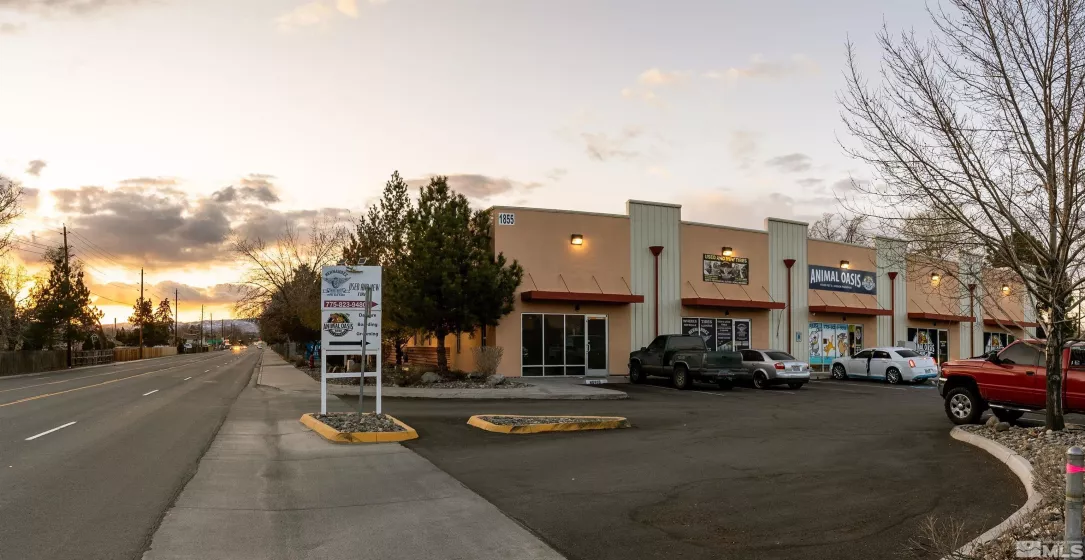 1855 Peckham, Reno, Nevada 89502, ,Commercial Sale,Residential,Peckham,250005129