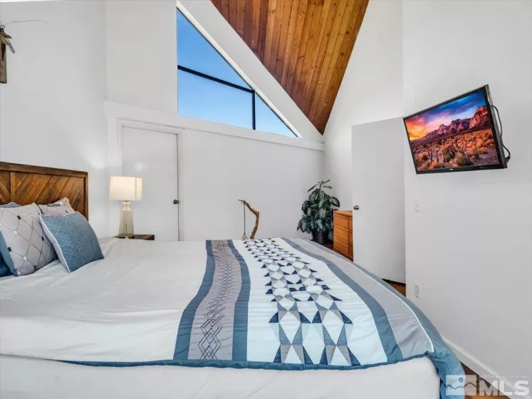 555 Tahoe Keys, South Lake Tahoe, California 96150, 2 Bedrooms Bedrooms, ,2 BathroomsBathrooms,Residential,Residential,Tahoe Keys,250005112