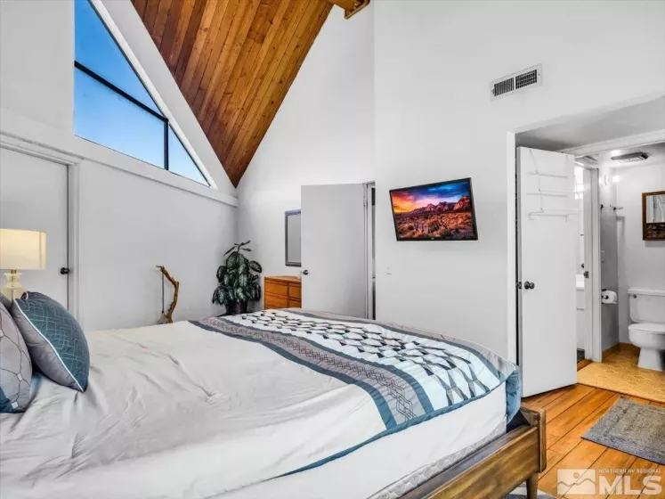 555 Tahoe Keys, South Lake Tahoe, California 96150, 2 Bedrooms Bedrooms, ,2 BathroomsBathrooms,Residential,Residential,Tahoe Keys,250005112