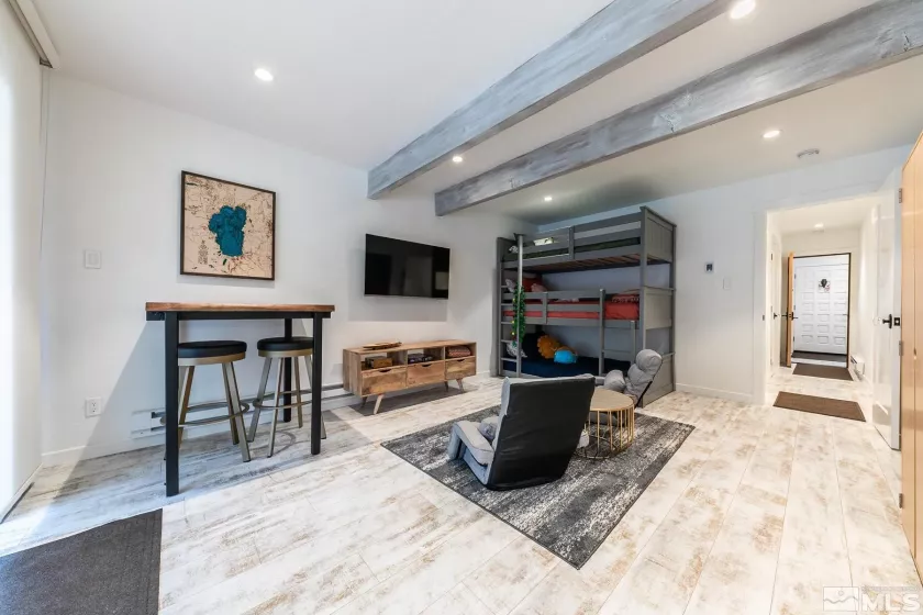 989 Tahoe, Incline Village, Nevada 89451, 3 Bedrooms Bedrooms, ,2 BathroomsBathrooms,Residential,Residential,Tahoe,250005115