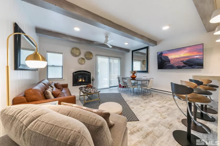 989 Tahoe, Incline Village, Nevada 89451, 3 Bedrooms Bedrooms, ,2 BathroomsBathrooms,Residential,Residential,Tahoe,250005115