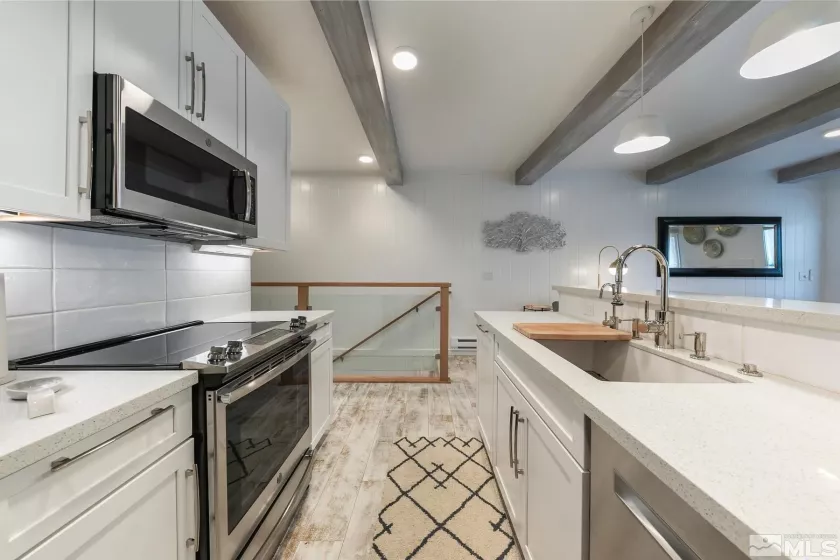 989 Tahoe, Incline Village, Nevada 89451, 3 Bedrooms Bedrooms, ,2 BathroomsBathrooms,Residential,Residential,Tahoe,250005115
