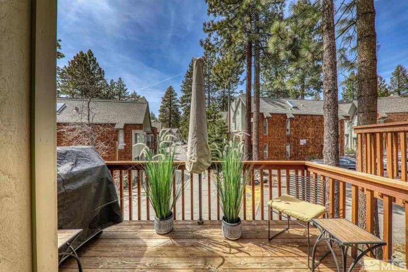 989 Tahoe, Incline Village, Nevada 89451, 3 Bedrooms Bedrooms, ,2 BathroomsBathrooms,Residential,Residential,Tahoe,250005115