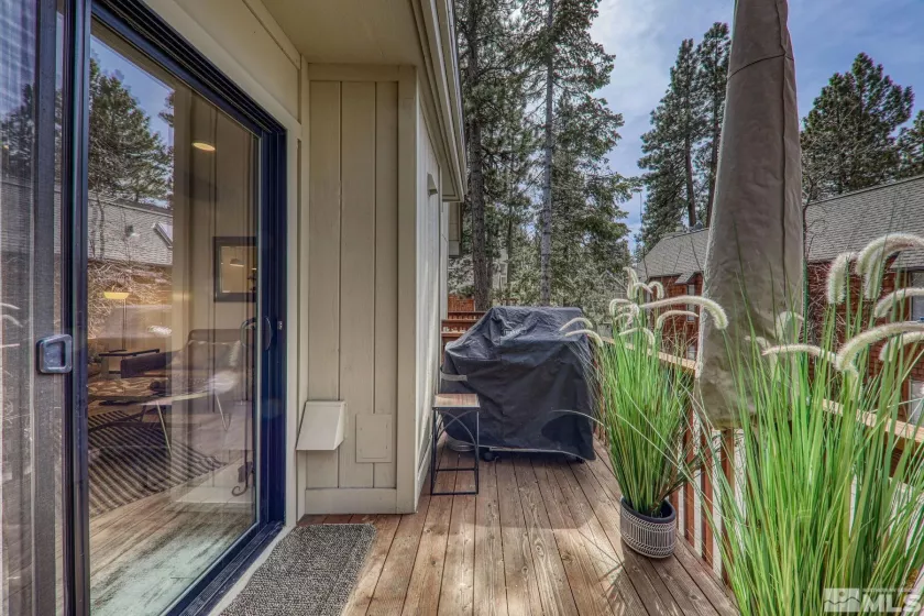 989 Tahoe, Incline Village, Nevada 89451, 3 Bedrooms Bedrooms, ,2 BathroomsBathrooms,Residential,Residential,Tahoe,250005115