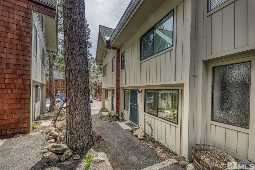 989 Tahoe, Incline Village, Nevada 89451, 3 Bedrooms Bedrooms, ,2 BathroomsBathrooms,Residential,Residential,Tahoe,250005115