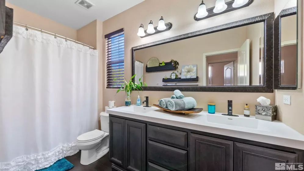 2485 Firenze, Sparks, Nevada 89434, 4 Bedrooms Bedrooms, ,4 BathroomsBathrooms,Residential,Residential,Firenze,250005258