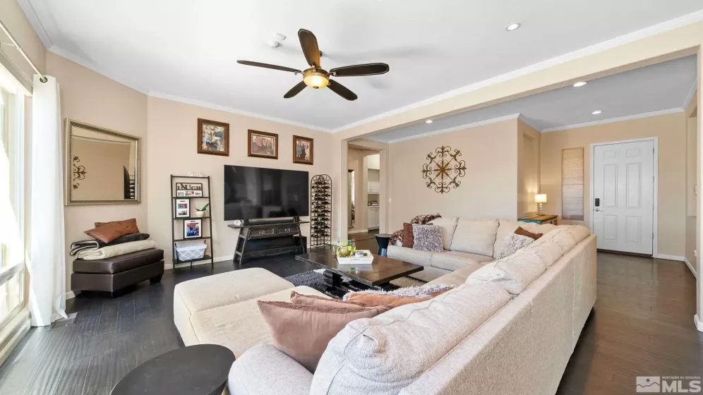 2485 Firenze, Sparks, Nevada 89434, 4 Bedrooms Bedrooms, ,4 BathroomsBathrooms,Residential,Residential,Firenze,250005258