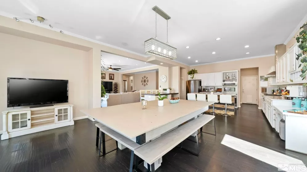 2485 Firenze, Sparks, Nevada 89434, 4 Bedrooms Bedrooms, ,4 BathroomsBathrooms,Residential,Residential,Firenze,250005258
