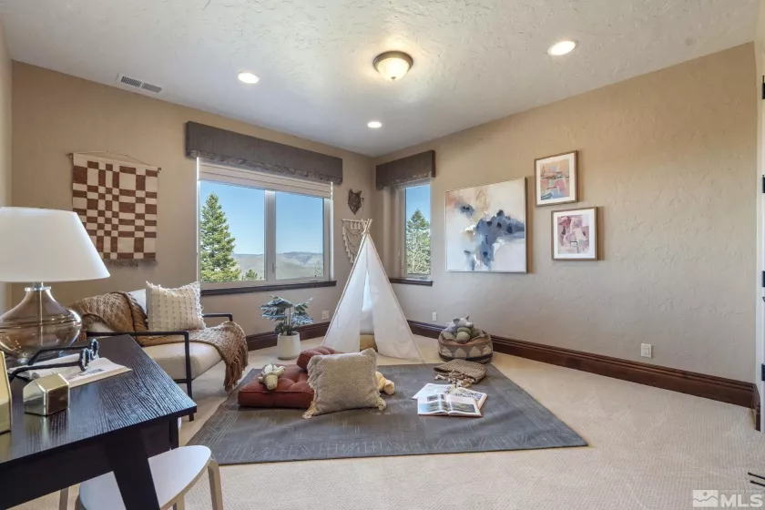 115 Jeffrey, Reno, Nevada 89511, 4 Bedrooms Bedrooms, ,4 BathroomsBathrooms,Residential,Residential,Jeffrey,250005108