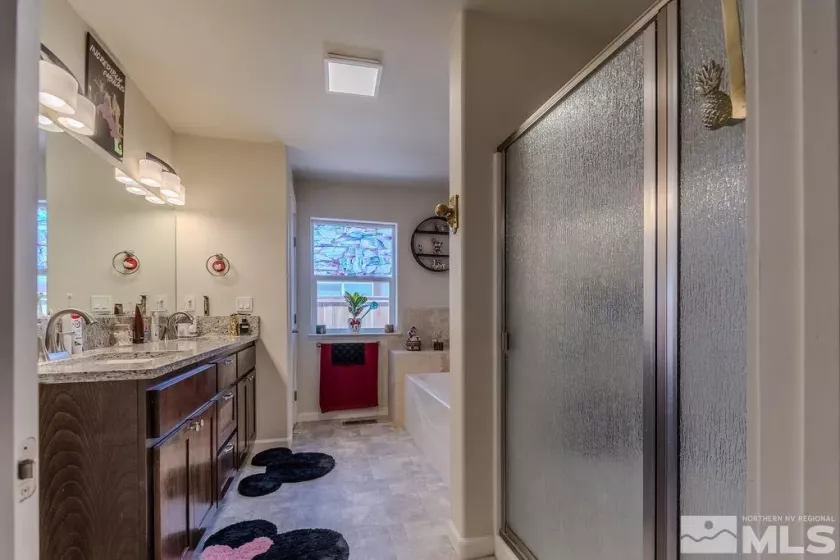 1117 Dixie, Fernley, Nevada 89408, 3 Bedrooms Bedrooms, ,2 BathroomsBathrooms,Residential,Residential,Dixie,250005104
