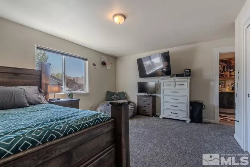 1117 Dixie, Fernley, Nevada 89408, 3 Bedrooms Bedrooms, ,2 BathroomsBathrooms,Residential,Residential,Dixie,250005104