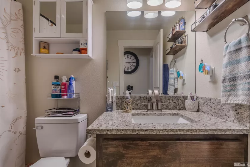 1117 Dixie, Fernley, Nevada 89408, 3 Bedrooms Bedrooms, ,2 BathroomsBathrooms,Residential,Residential,Dixie,250005104