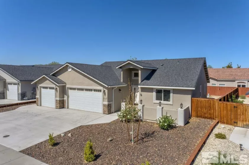 1117 Dixie, Fernley, Nevada 89408, 3 Bedrooms Bedrooms, ,2 BathroomsBathrooms,Residential,Residential,Dixie,250005104