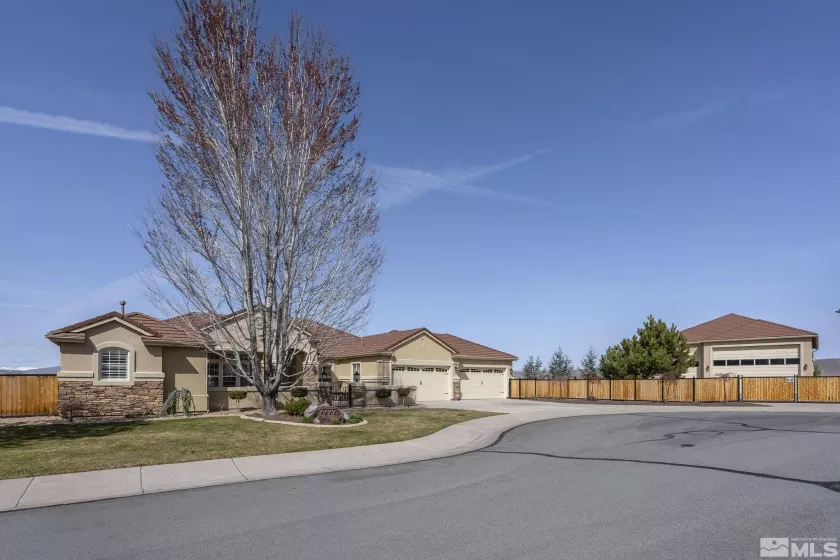 7777 Rustler, Sparks, Nevada 89436, 6 Bedrooms Bedrooms, ,4 BathroomsBathrooms,Residential,Residential,Rustler,250004982