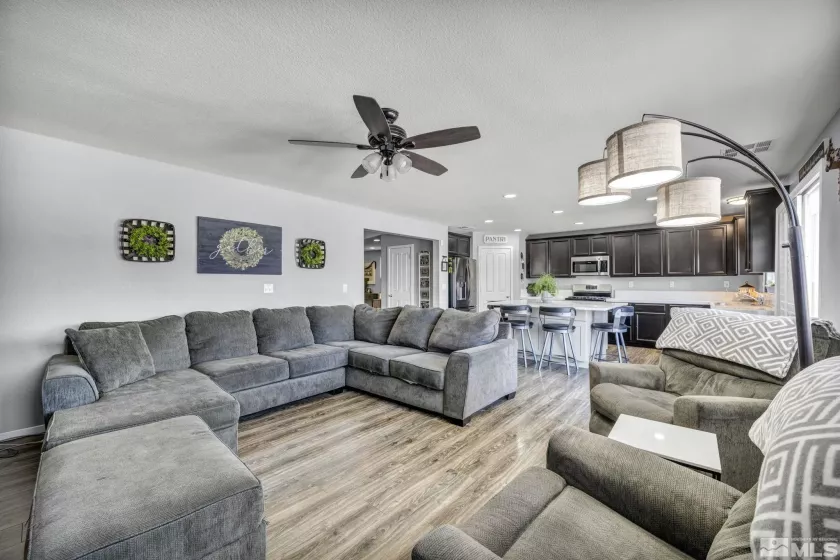 14352 Durham, Reno, Nevada 89506, 4 Bedrooms Bedrooms, ,3 BathroomsBathrooms,Residential,Residential,Durham,250005077