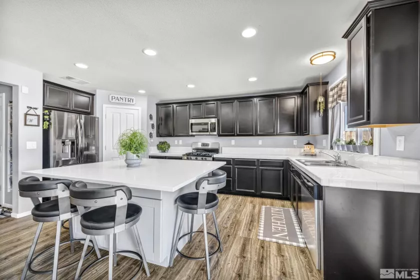 14352 Durham, Reno, Nevada 89506, 4 Bedrooms Bedrooms, ,3 BathroomsBathrooms,Residential,Residential,Durham,250005077