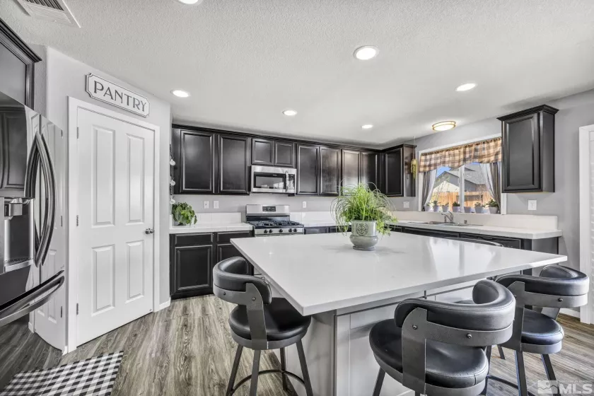 14352 Durham, Reno, Nevada 89506, 4 Bedrooms Bedrooms, ,3 BathroomsBathrooms,Residential,Residential,Durham,250005077