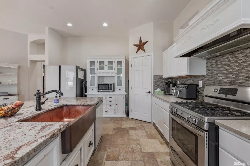 7951 Baleares, Sparks, Nevada 89436, 4 Bedrooms Bedrooms, ,2 BathroomsBathrooms,Residential,Residential,Baleares,250004993