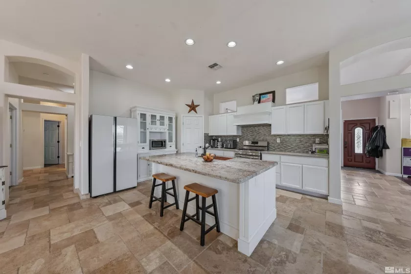 7951 Baleares, Sparks, Nevada 89436, 4 Bedrooms Bedrooms, ,2 BathroomsBathrooms,Residential,Residential,Baleares,250004993
