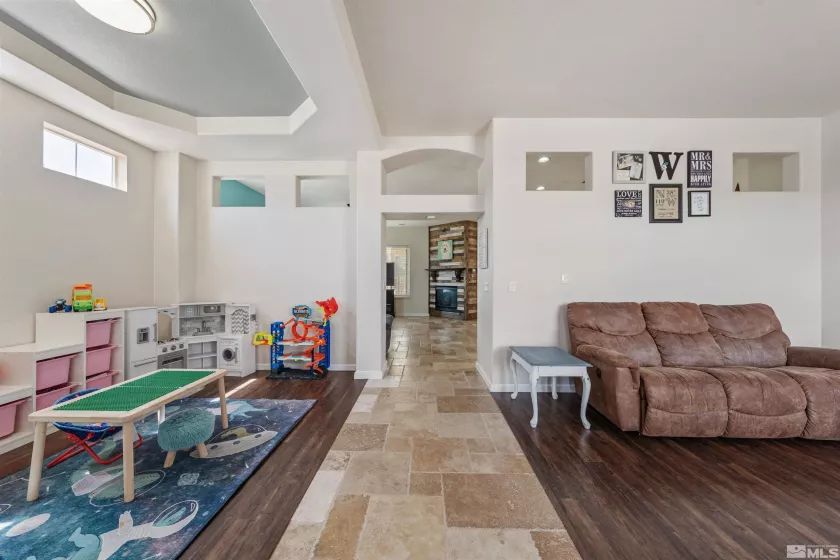 7951 Baleares, Sparks, Nevada 89436, 4 Bedrooms Bedrooms, ,2 BathroomsBathrooms,Residential,Residential,Baleares,250004993