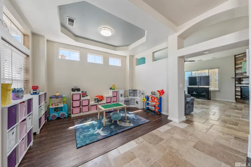 7951 Baleares, Sparks, Nevada 89436, 4 Bedrooms Bedrooms, ,2 BathroomsBathrooms,Residential,Residential,Baleares,250004993