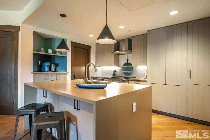 17 Beach Club, Stateline, Nevada 89449, 1 Bedroom Bedrooms, ,2 BathroomsBathrooms,Residential,Residential,Beach Club,250004906