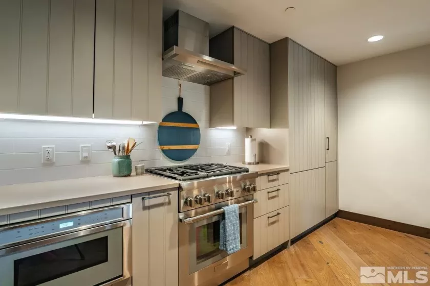 17 Beach Club, Stateline, Nevada 89449, 1 Bedroom Bedrooms, ,2 BathroomsBathrooms,Residential,Residential,Beach Club,250004906