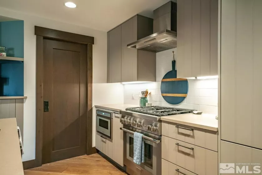 17 Beach Club, Stateline, Nevada 89449, 1 Bedroom Bedrooms, ,2 BathroomsBathrooms,Residential,Residential,Beach Club,250004906