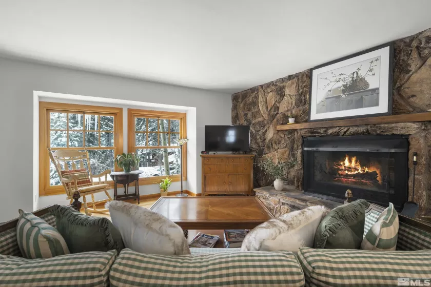 653 Tumbleweed, Incline Village, Nevada 89451, 3 Bedrooms Bedrooms, ,2 BathroomsBathrooms,Residential,Residential,Tumbleweed,250004929