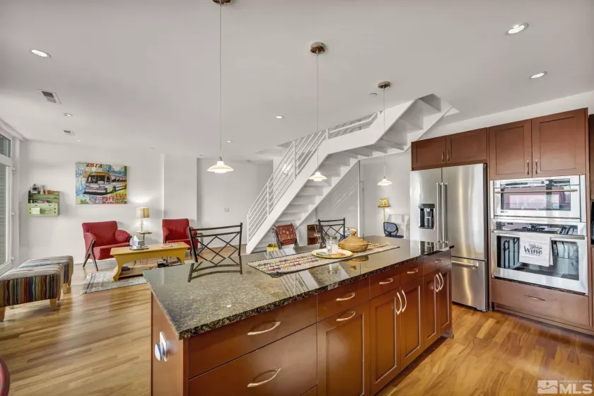 255 Sierra, Reno, Nevada 89501, 3 Bedrooms Bedrooms, ,4 BathroomsBathrooms,Residential,Residential,Sierra,250005249