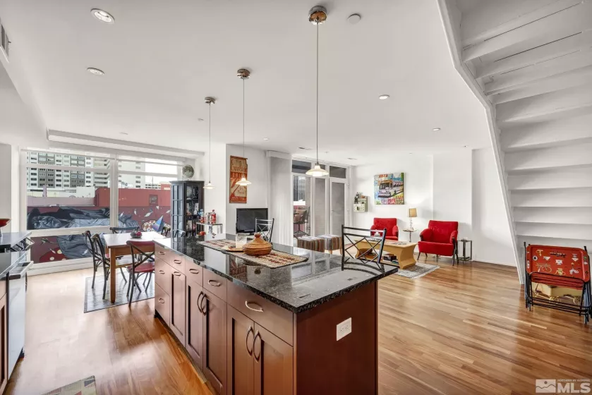 255 Sierra, Reno, Nevada 89501, 3 Bedrooms Bedrooms, ,4 BathroomsBathrooms,Residential,Residential,Sierra,250005249