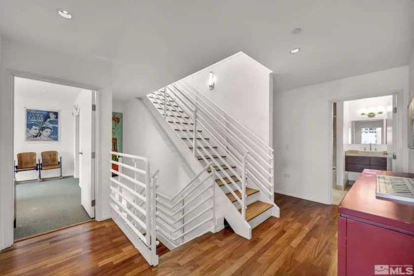 255 Sierra, Reno, Nevada 89501, 3 Bedrooms Bedrooms, ,4 BathroomsBathrooms,Residential,Residential,Sierra,250005249