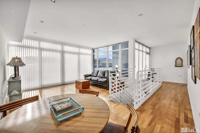 255 Sierra, Reno, Nevada 89501, 3 Bedrooms Bedrooms, ,4 BathroomsBathrooms,Residential,Residential,Sierra,250005249