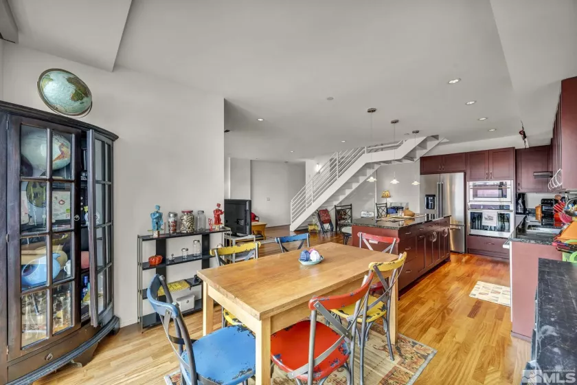 255 Sierra, Reno, Nevada 89501, 3 Bedrooms Bedrooms, ,4 BathroomsBathrooms,Residential,Residential,Sierra,250005249