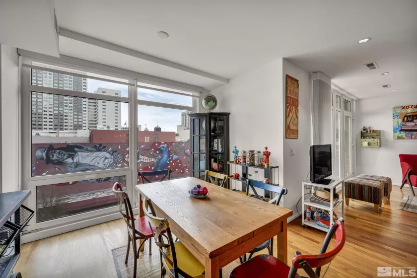 255 Sierra, Reno, Nevada 89501, 3 Bedrooms Bedrooms, ,4 BathroomsBathrooms,Residential,Residential,Sierra,250005249