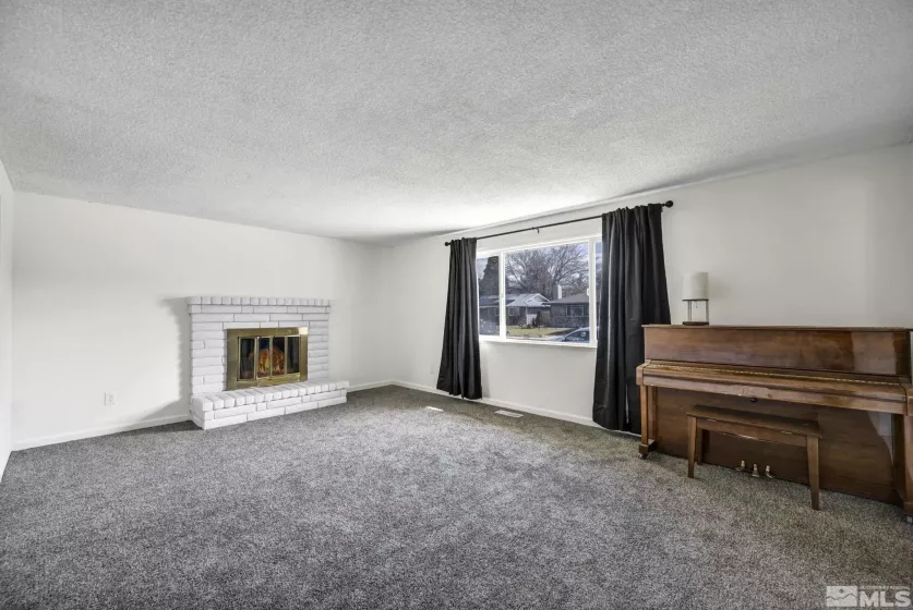 1504 Telegraph, Carson City, Nevada 89701, 4 Bedrooms Bedrooms, ,3 BathroomsBathrooms,Residential,Residential,Telegraph,250004636