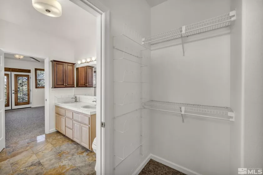 1568 Barker, Gardnerville, Nevada 89410, 5 Bedrooms Bedrooms, ,4 BathroomsBathrooms,Residential,Residential,Barker,250004026