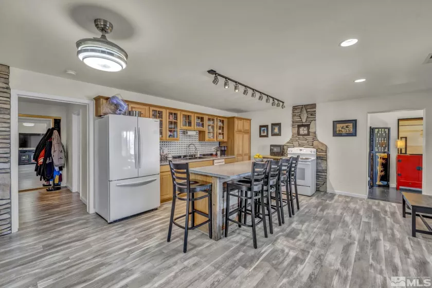 1568 Barker, Gardnerville, Nevada 89410, 5 Bedrooms Bedrooms, ,4 BathroomsBathrooms,Residential,Residential,Barker,250004026