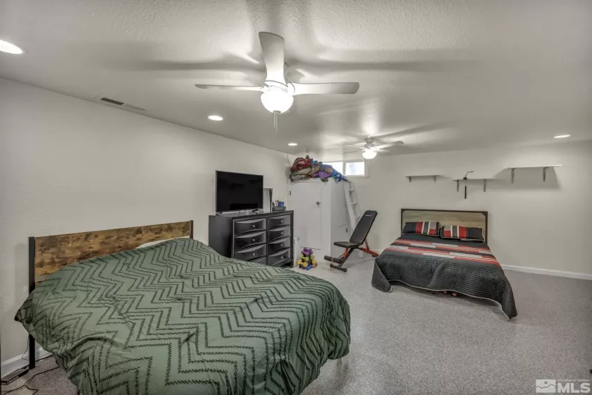 1568 Barker, Gardnerville, Nevada 89410, 5 Bedrooms Bedrooms, ,4 BathroomsBathrooms,Residential,Residential,Barker,250004026