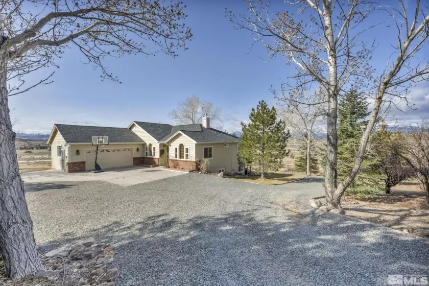 1568 Barker, Gardnerville, Nevada 89410, 5 Bedrooms Bedrooms, ,4 BathroomsBathrooms,Residential,Residential,Barker,250004026