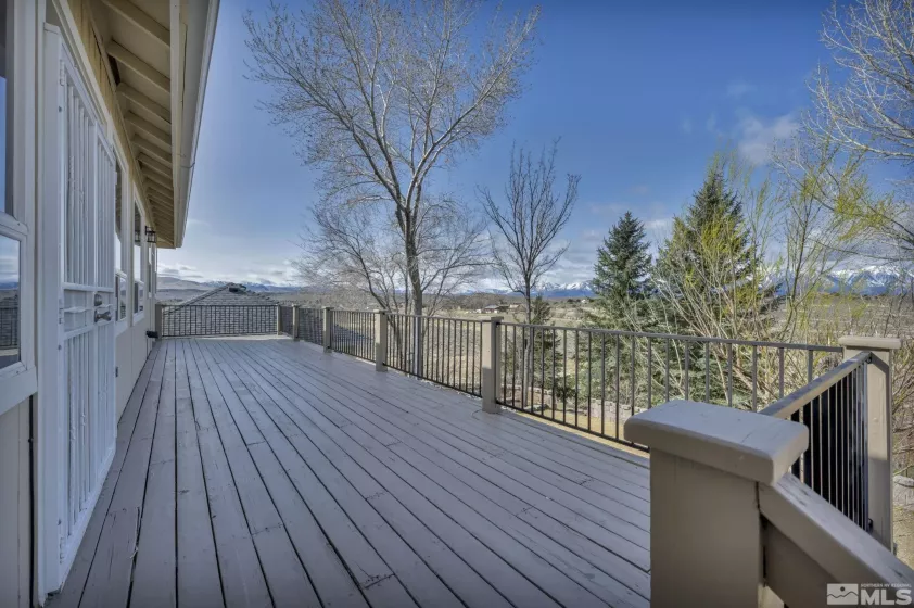 1568 Barker, Gardnerville, Nevada 89410, 5 Bedrooms Bedrooms, ,4 BathroomsBathrooms,Residential,Residential,Barker,250004026