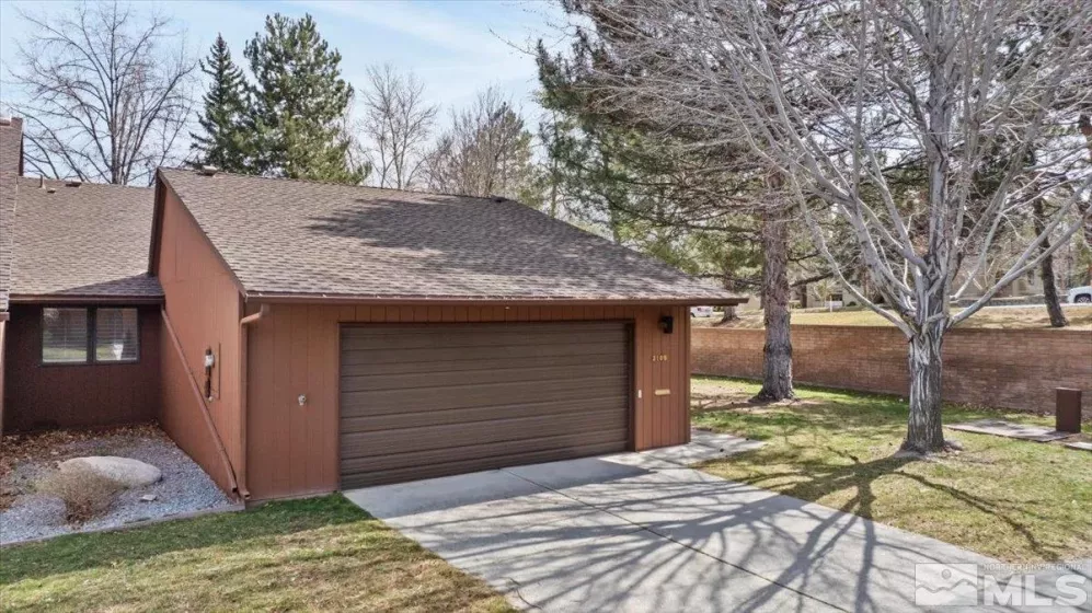 2108 Chicory, Reno, Nevada 89509, 3 Bedrooms Bedrooms, ,2 BathroomsBathrooms,Residential,Residential,Chicory,250003587