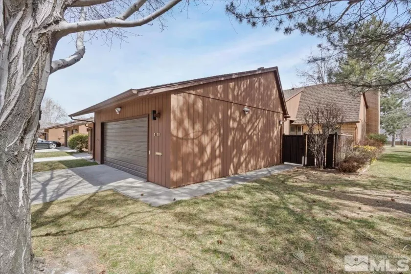 2108 Chicory, Reno, Nevada 89509, 3 Bedrooms Bedrooms, ,2 BathroomsBathrooms,Residential,Residential,Chicory,250003587