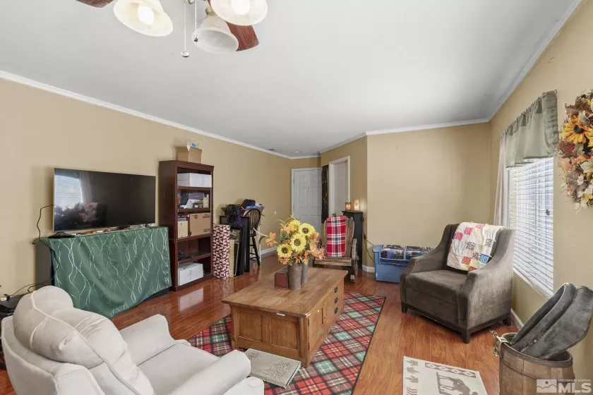 8921 Kemmer, Reno, Nevada 89506, 4 Bedrooms Bedrooms, ,2 BathroomsBathrooms,Residential,Residential,Kemmer,240011068