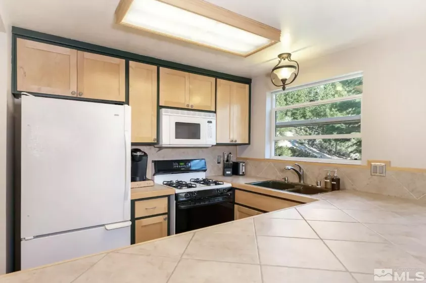 227 Benjamin, Stateline, Nevada 89449, 3 Bedrooms Bedrooms, ,3 BathroomsBathrooms,Residential,Residential,Benjamin,240008804