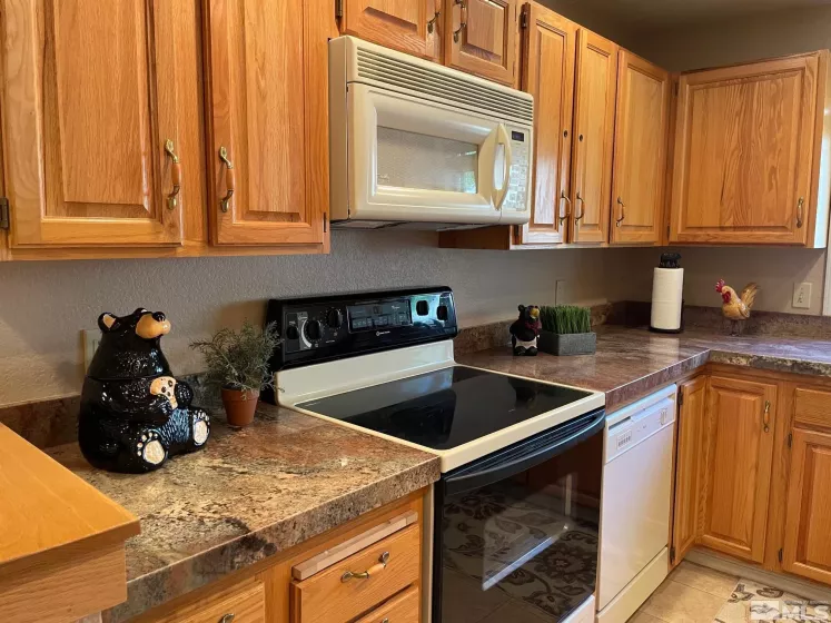 939 Incline, Incline Village, Nevada 89451, 2 Bedrooms Bedrooms, ,2 BathroomsBathrooms,Residential,Residential,Incline,240008903