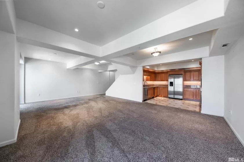 200 2nd, Reno, Nevada 89501, 2 Bedrooms Bedrooms, ,3 BathroomsBathrooms,Residential,Residential,2nd,240007917
