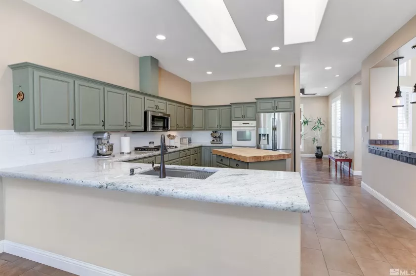 1250 Manchester, Fallon, Nevada 89406, 4 Bedrooms Bedrooms, ,5 BathroomsBathrooms,Residential,Residential,Manchester,240007321