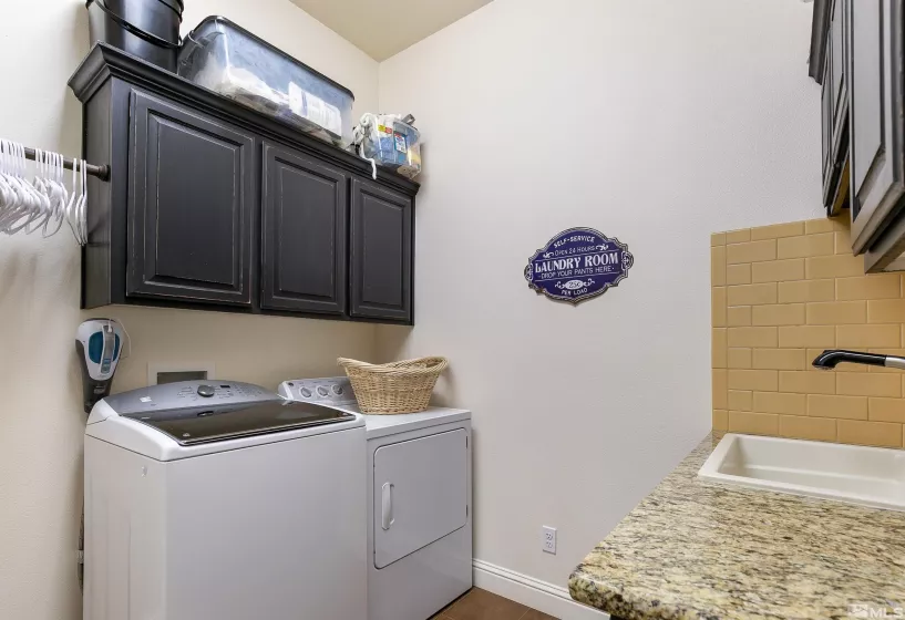1250 Manchester, Fallon, Nevada 89406, 4 Bedrooms Bedrooms, ,5 BathroomsBathrooms,Residential,Residential,Manchester,240007321