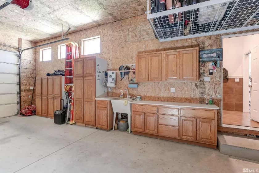 1250 Manchester, Fallon, Nevada 89406, 4 Bedrooms Bedrooms, ,5 BathroomsBathrooms,Residential,Residential,Manchester,240007321